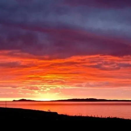 Decourcey's Hazelbrook Farmhouse 3* Cleggan