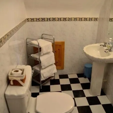 Decourcey's Hazelbrook 3*