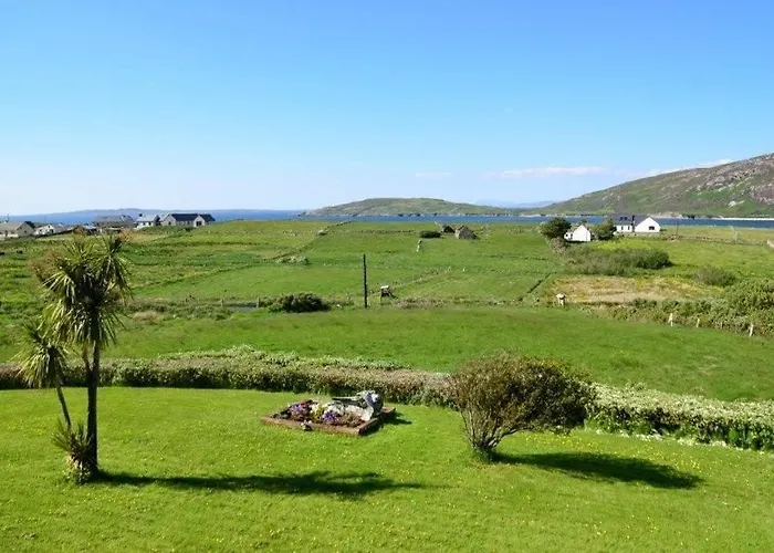 Decourcey's Hazelbrook Farmhouse